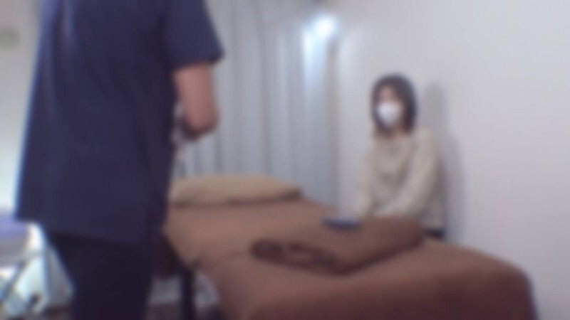 FC2-PPV-4705951 Sale on new products at half price until 6/22! [No/SEX] A woman who seems quiet and a little modest came to the store. She is a petite office lady with fine skin and a beautiful hip line. She has a lot of pubic hair, which is exciting.